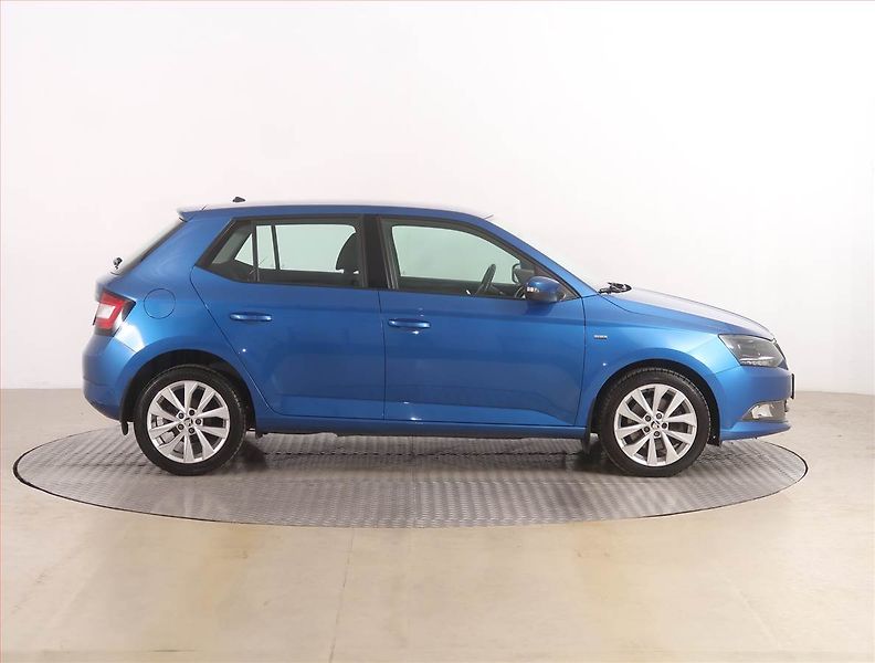 Škoda Fabia (2017) Drive 1.2 TSI, Automat - fotka 6 z 23