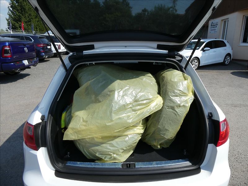 Seat Exeo 1,8 TSi 88kW serviska, 2x kola - fotka 9 z 37