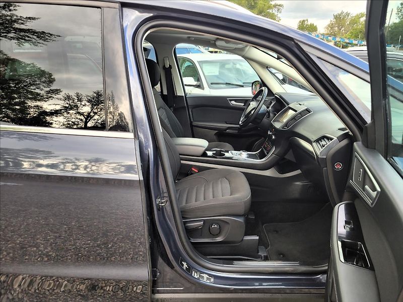 Ford Galaxy 2,5 Již není k dispozici - fotka 12 z 50