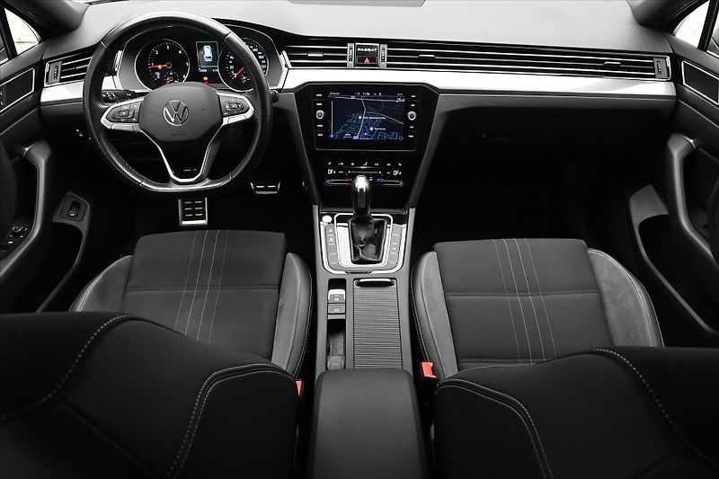 Volkswagen Passat 2,0 TDI 147kW Alltrack DSG 4Mo - fotka 15 z 32