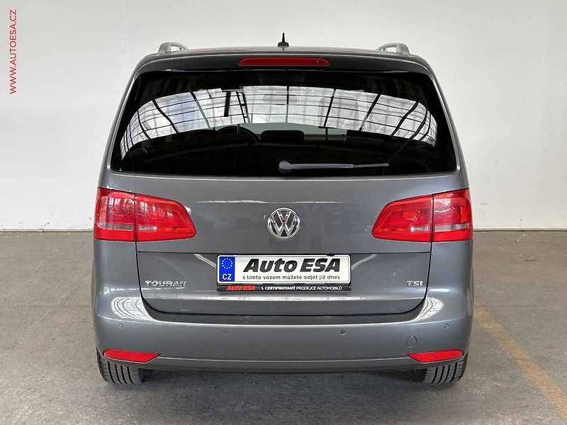 Volkswagen Touran (2013) 1.4 TSi, AC, výhřev sed. - fotka 5 z 15