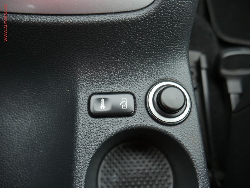 Škoda Octavia (2011) 2.0 TDi, RS, DSG, bixen - fotka 20 z 20