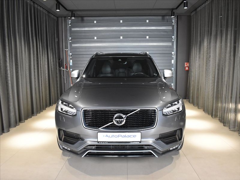Volvo XC90 2,0 T6 AWD R-design Vzduch - fotka 6 z 26