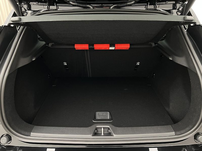 Volvo EX30 (2026) P8 AWD electric ULTRA BLACK  - fotka 6 z 49