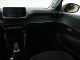 Peugeot 208 (2021) 50 kWh, SoH 89%, Automat - náhled 8