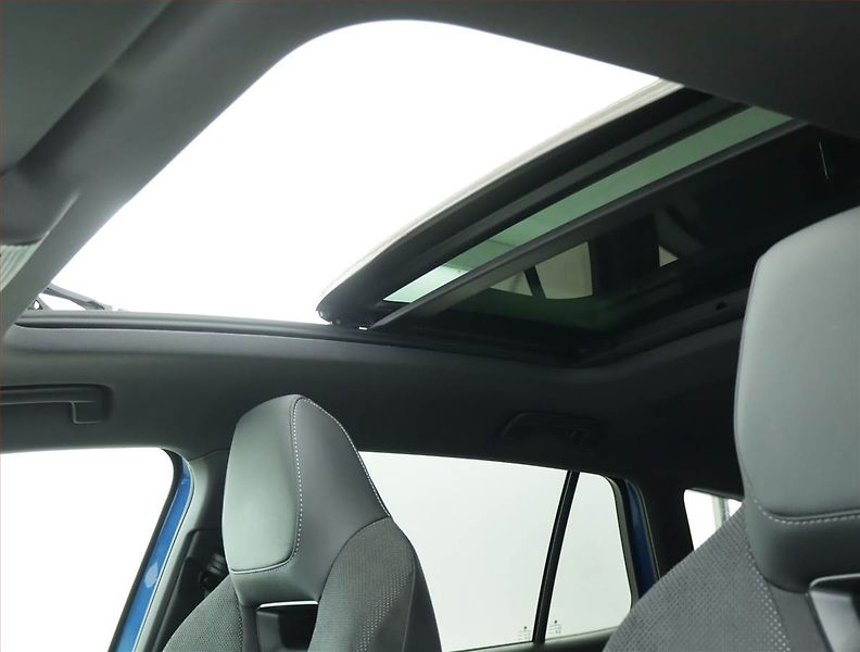 Škoda Enyaq (2022) Sportline iV 60 (62 kWh) - fotka 18 z 20