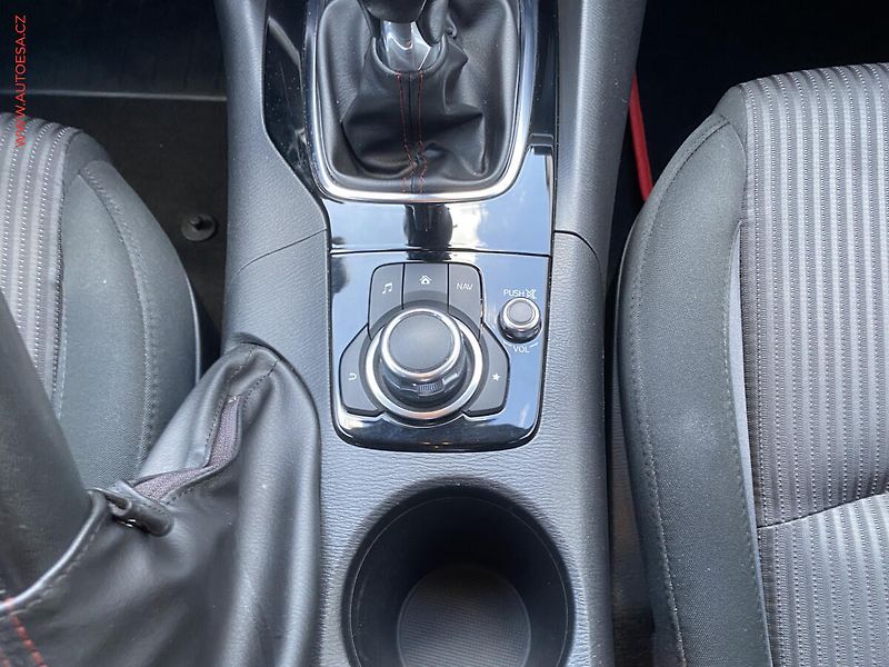 Mazda 3 (2014) 2.0 i, Sport, navi, bixen - fotka 13 z 20