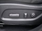 Hyundai Grand Santa Fe 2,2 CRDI 145kW CZ Luxury DPH - náhled 19