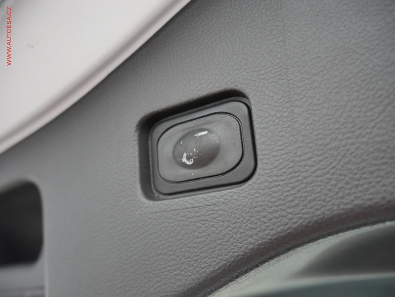 Ford Mondeo (2019) 2.0 EcoBlue, LED, navi - fotka 25 z 25