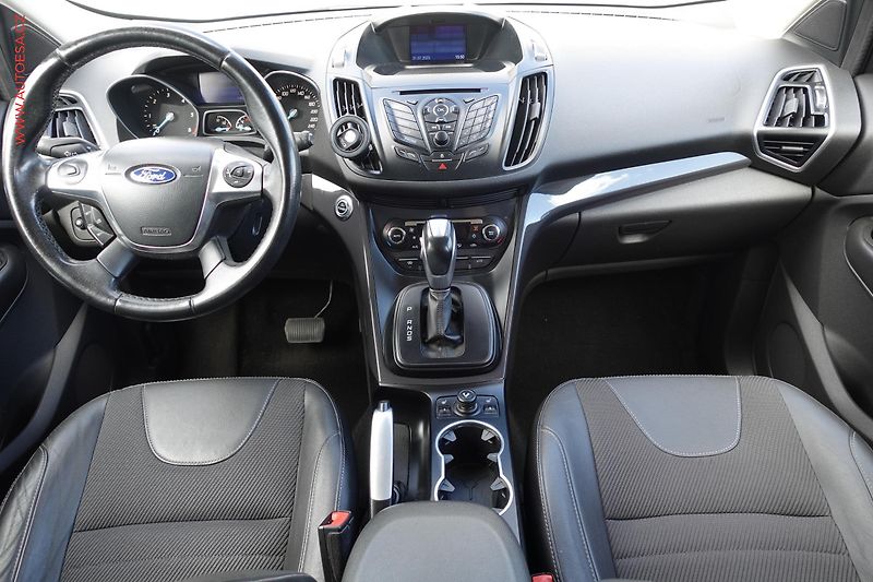 Ford Kuga (2013) 2.0TDCi 4x4, ČR, AT, xenon - fotka 8 z 16
