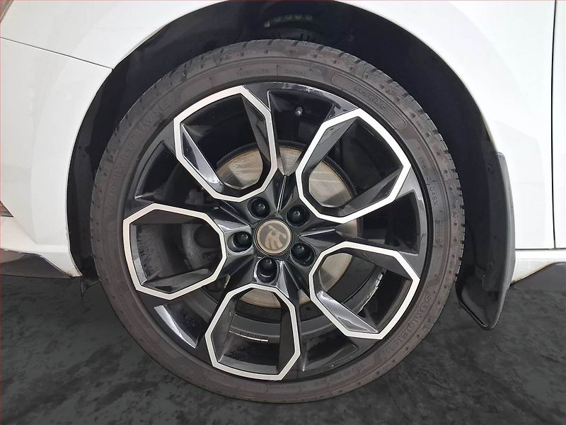 Škoda Fabia (2018) Monte Carlo 1.0 TSI, Automat - fotka 15 z 16