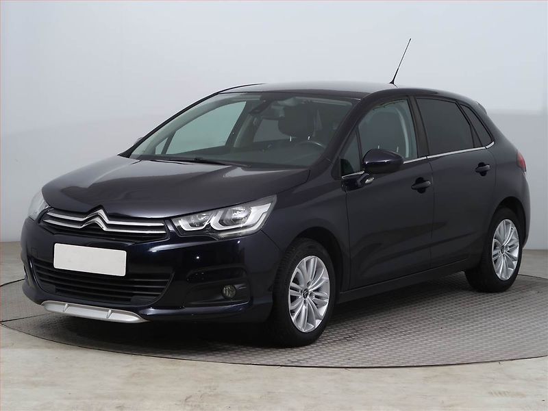 Citroën C4 (2016) 1.2 PureTech, Serv.kniha - fotka 2 z 12