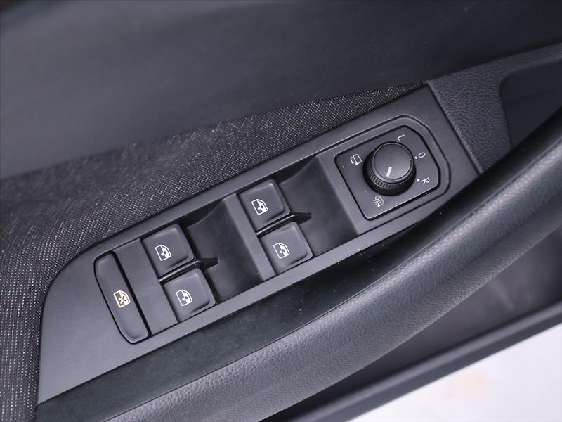 Škoda Kamiq 1,5 TSI 110kW Style DSG CZ - fotka 14 z 34