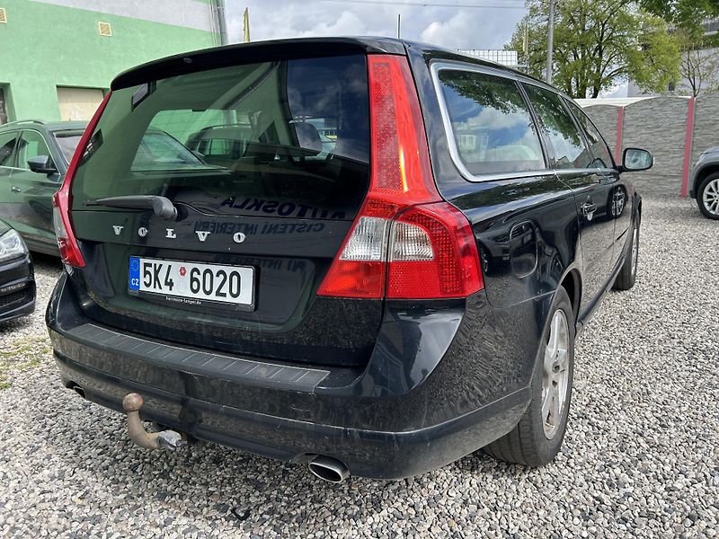 Volvo V70 (2010) D5 151 kw - fotka 7 z 17