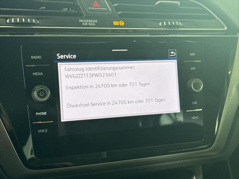 Volkswagen Touran 2,0 TDI KAMERA - fotka 11 z 11