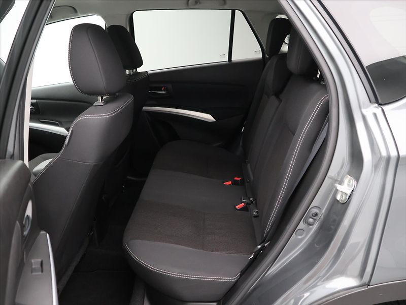 Suzuki SX4 S-Cross 1.4 BoosterJet 103kW Premium A - fotka 14 z 32