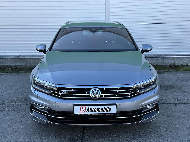 Volkswagen Passat 2.0TDi 4Motion DSG R-Line KAME - fotka 2 z 45