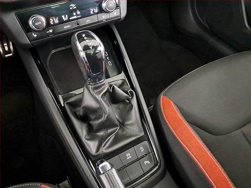 Škoda Kamiq (2023) Monte Carlo 1.0 TSI - fotka 13 z 21