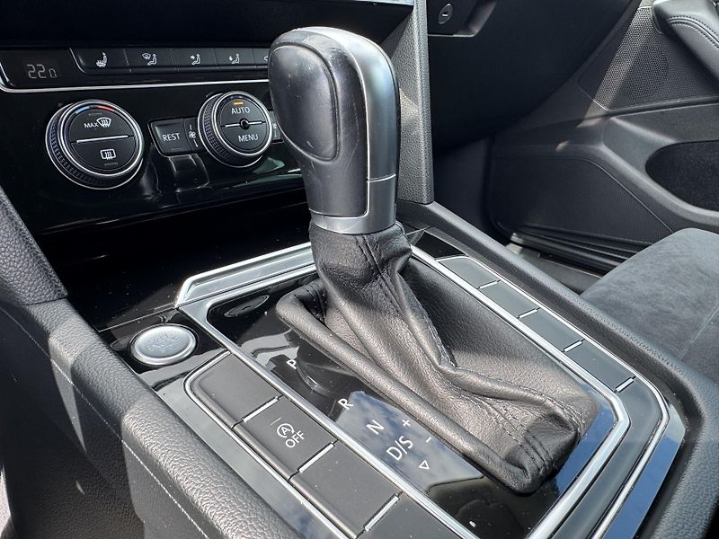 Volkswagen Passat 2.0TDi R-Line 110kWDSG - fotka 23 z 27