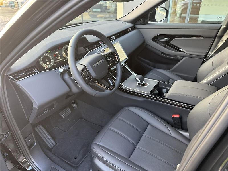 Land Rover Range Rover Evoque (2025) 2,0 S D165 - fotka 10 z 28