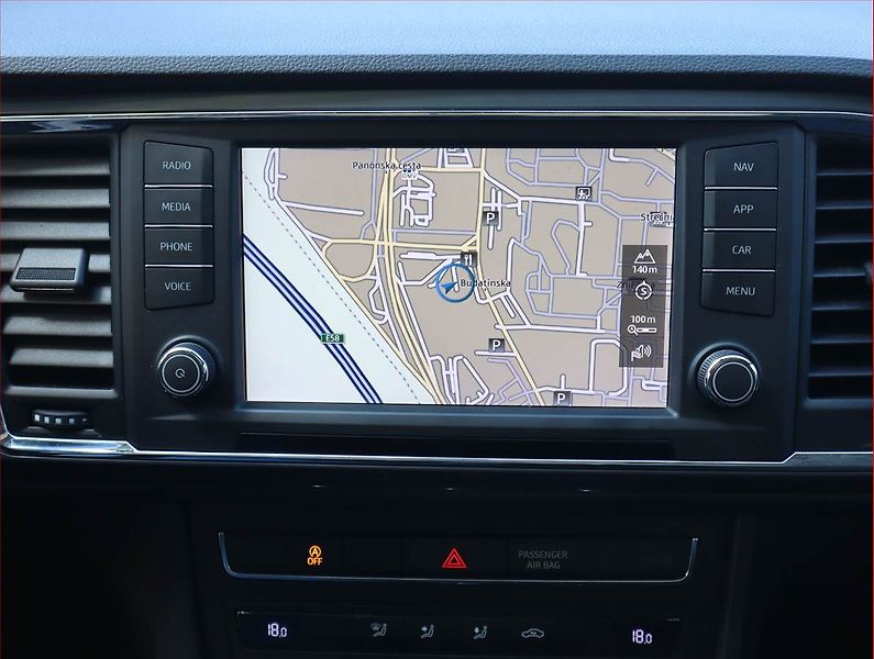 Seat Ateca (2016) 1.4 TSI, Automat, Serv.kniha - fotka 13 z 21