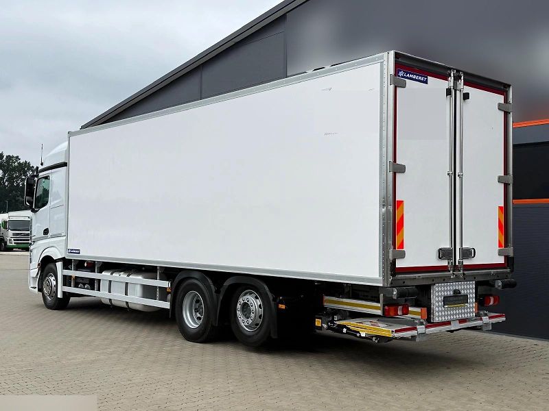 Mercedes-Benz Actros (2021) 2545 6x2 chlaďák EURO 6 - fotka 3 z 23