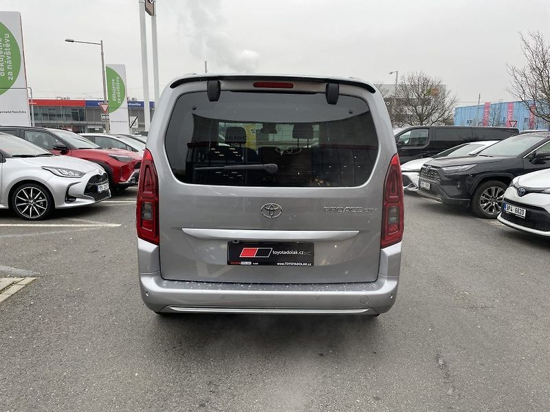 Toyota ProAce City Verso 1.5D 130k Long VIP ODBĚR 1/27 - fotka 4 z 30