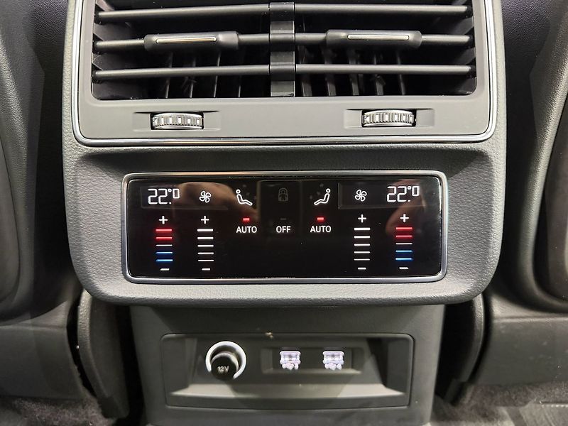 Audi Q7 50 TDI QUATTRO S-LINE, PANORAM - fotka 28 z 32