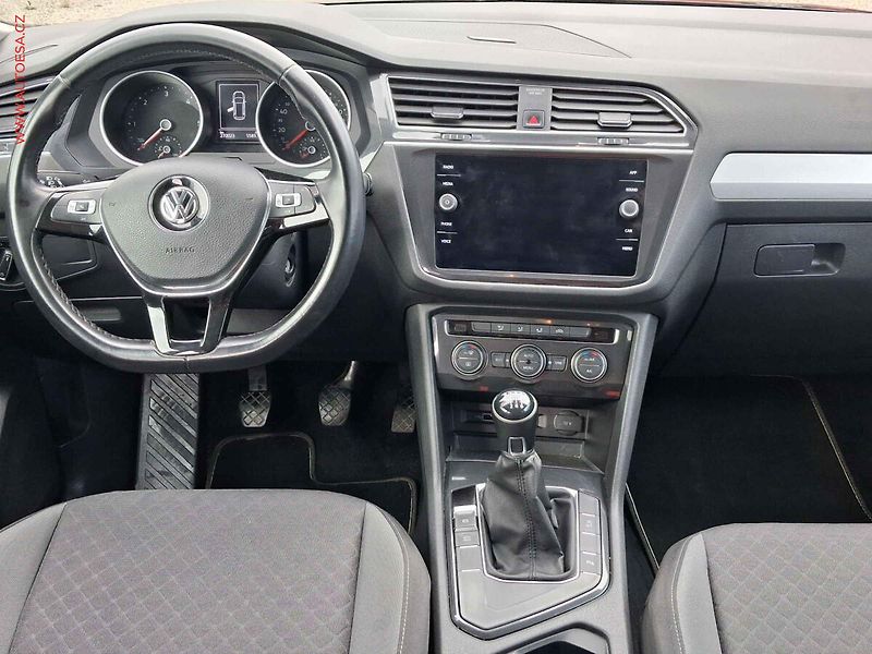 Volkswagen Tiguan (2019) 2.0 TDi, ČR, AC, park.čidla - fotka 8 z 21