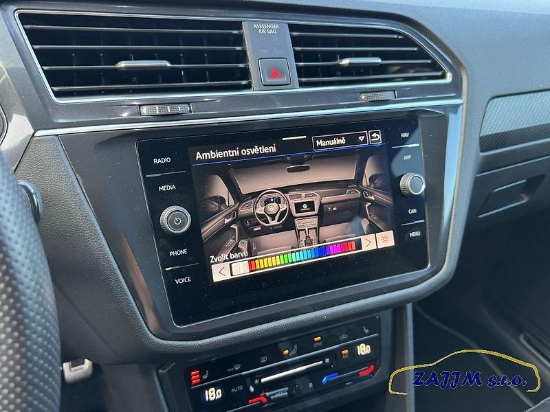 Volkswagen Tiguan Allspace R-line 2.0TDI 147kw 4x4 DSG - fotka 23 z 51