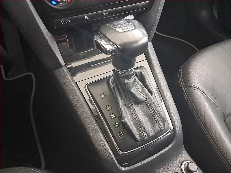 Škoda Octavia (2011) Laurin&Klement 2.0 TDI, 4X4 - fotka 13 z 22
