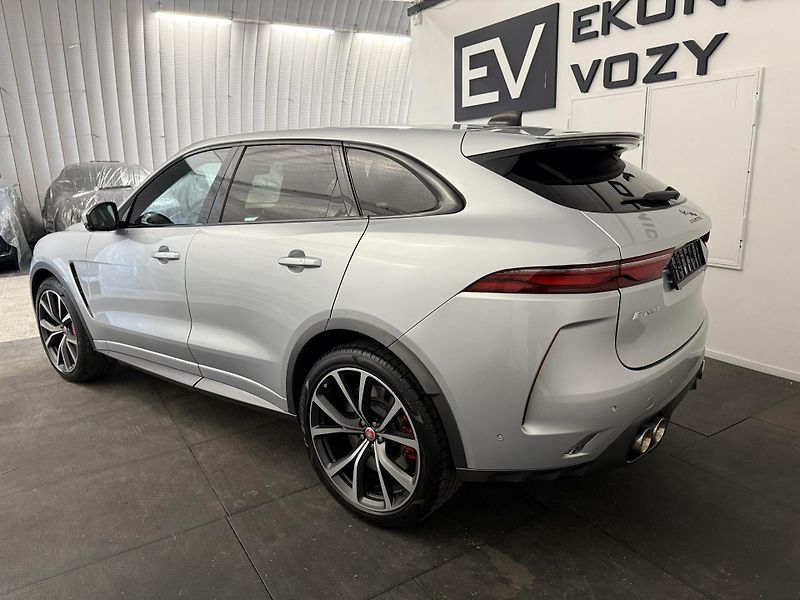 Jaguar F-Pace (2022) 5.0 SVR REZERVOVÁNO  - fotka 12 z 53