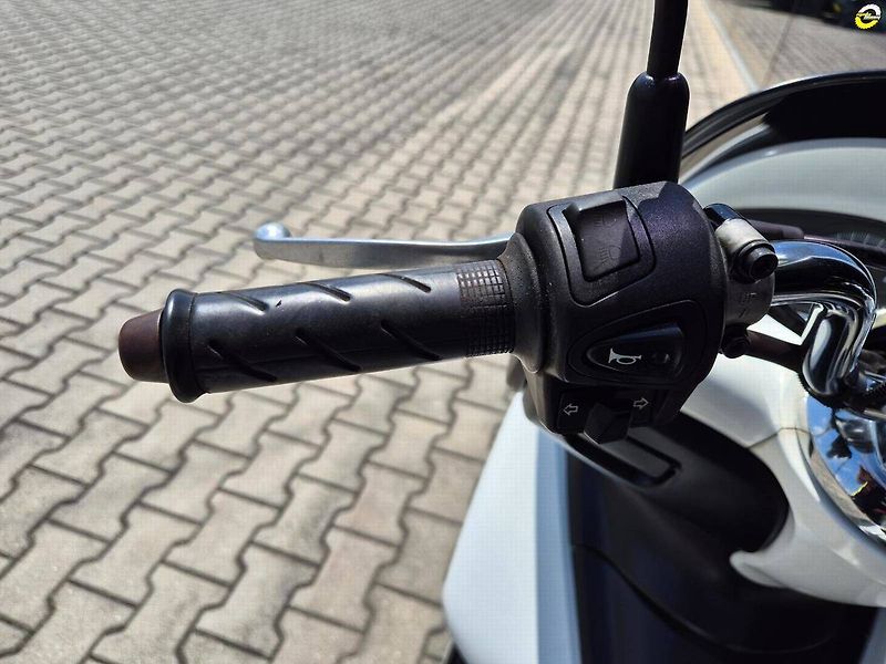 Honda PCX 125 (2011) - fotka 21 z 24