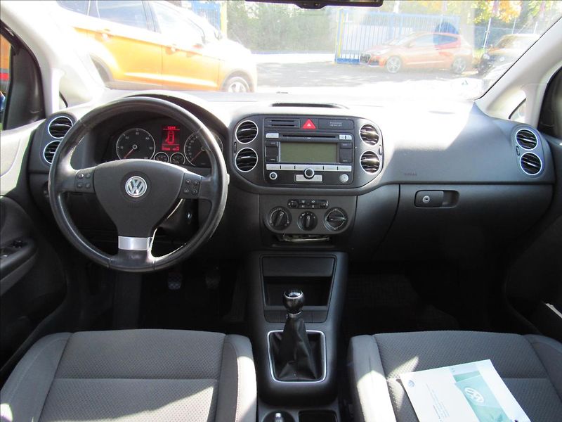 Volkswagen Golf Plus 1,9 TDI 77kW Comfortline - fotka 11 z 31