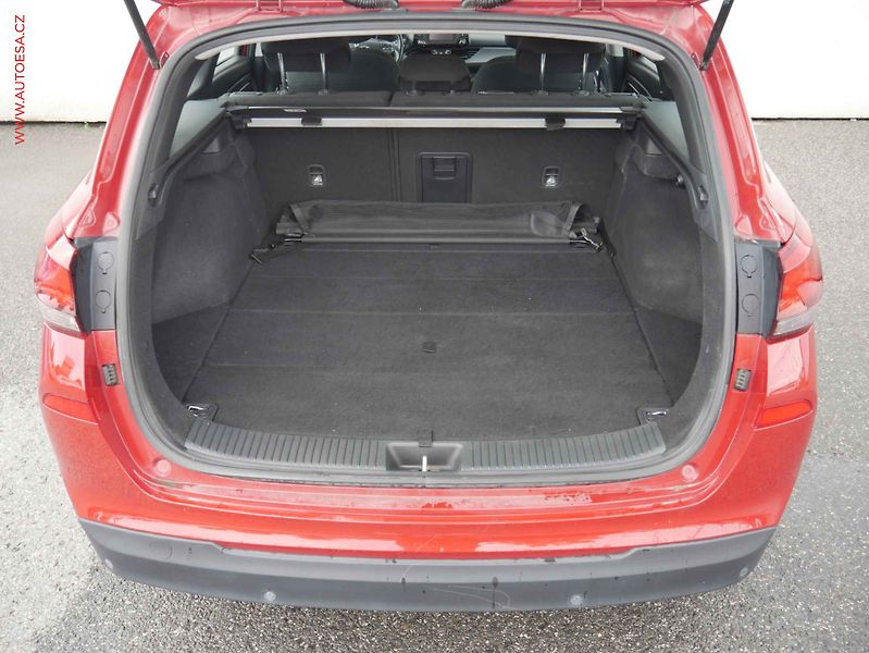 Hyundai i30 (2017) 1.0T-GDi, 1.maj,ČR, DPH, 1. - fotka 7 z 16
