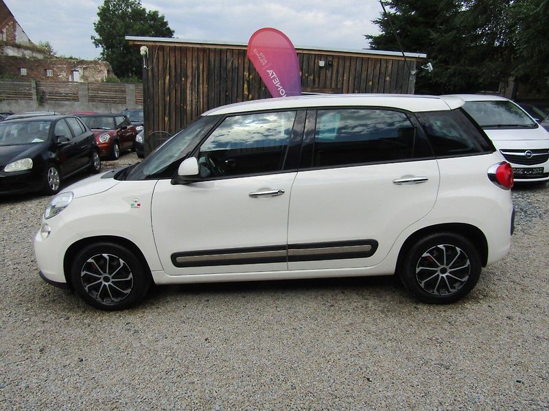 Fiat 500L (2013) 1.6 JTD 77kW - fotka 3 z 43