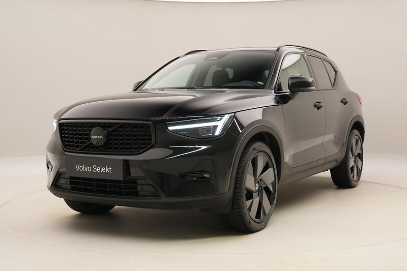 Volvo XC40 B3 PLUS BLACK EDITION AUT CZ - fotografie inzerátu