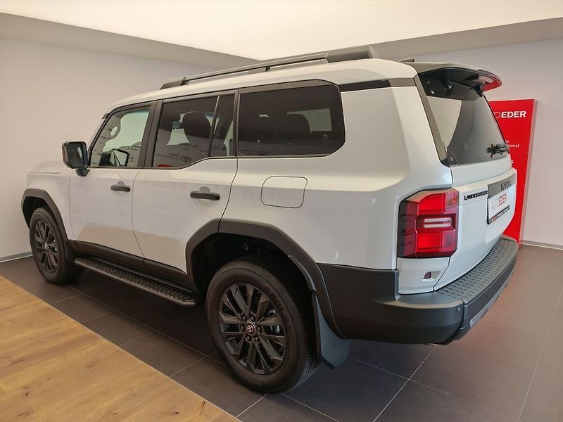 Toyota Land Cruiser 2.8 D-4D 204 k Executive AT - fotka 6 z 43