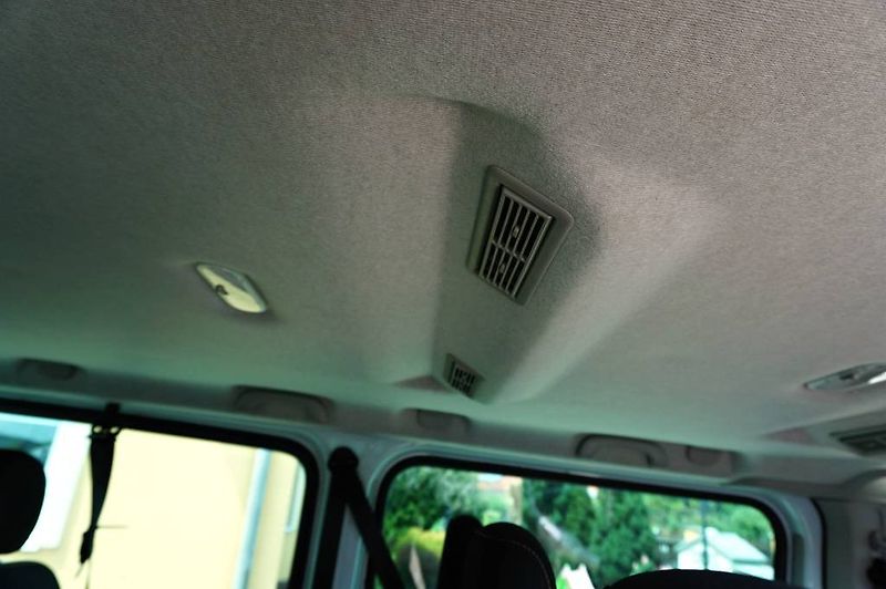 Renault Trafic (2018) PASSANGER 1,6 DCI 92 kW - fotka 15 z 31