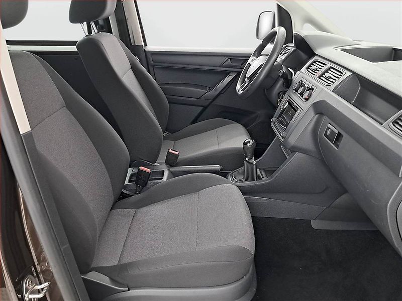 Volkswagen Caddy (2018) 2.0 TDI, 5Míst - fotka 9 z 14