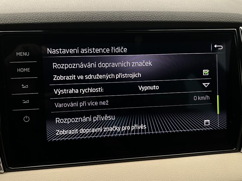 Škoda Karoq 1.5 TSI STYLE AUT CZ - fotka 37 z 44