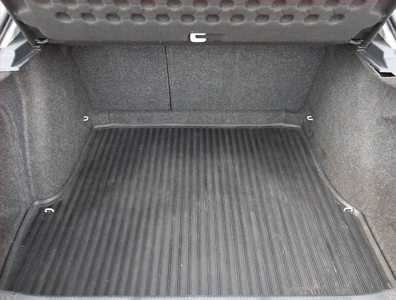 Škoda Octavia (2010) 1.9 TDI, Park. senzory - fotka 14 z 16