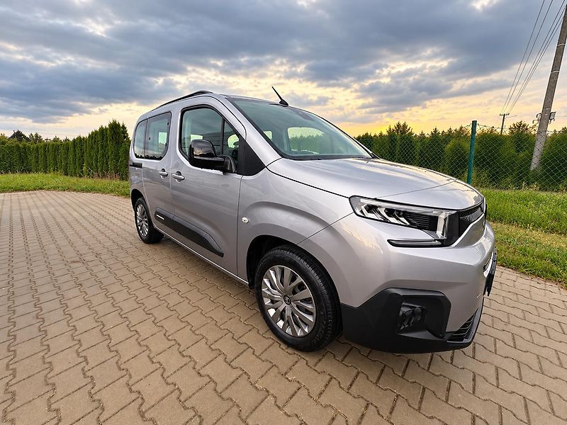 Citroën Berlingo (2024) 1.2 Plus  - fotka 1 z 14