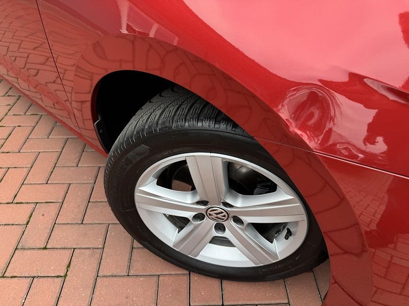 Volkswagen Golf Sportsvan (2016) 1.4TSi HighLine Xenony Navi - fotka 44 z 48