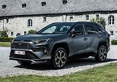 A další plug-in hybrid - Toyota RAV 4