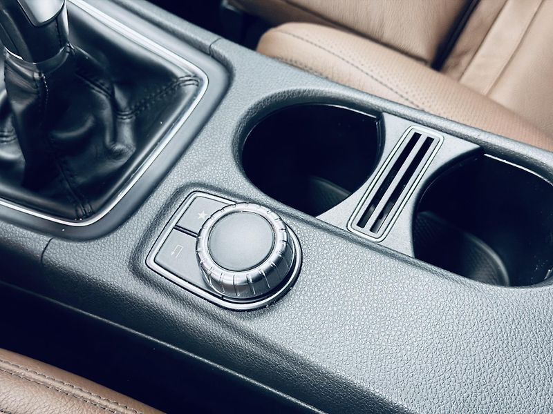 Mercedes-Benz Třídy A (2016) 180D*KAMERA*KEYLESS - fotka 23 z 39