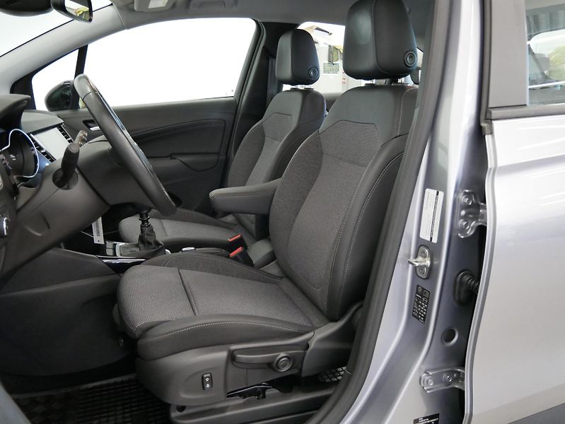 Opel Crossland - fotka 11 z 24