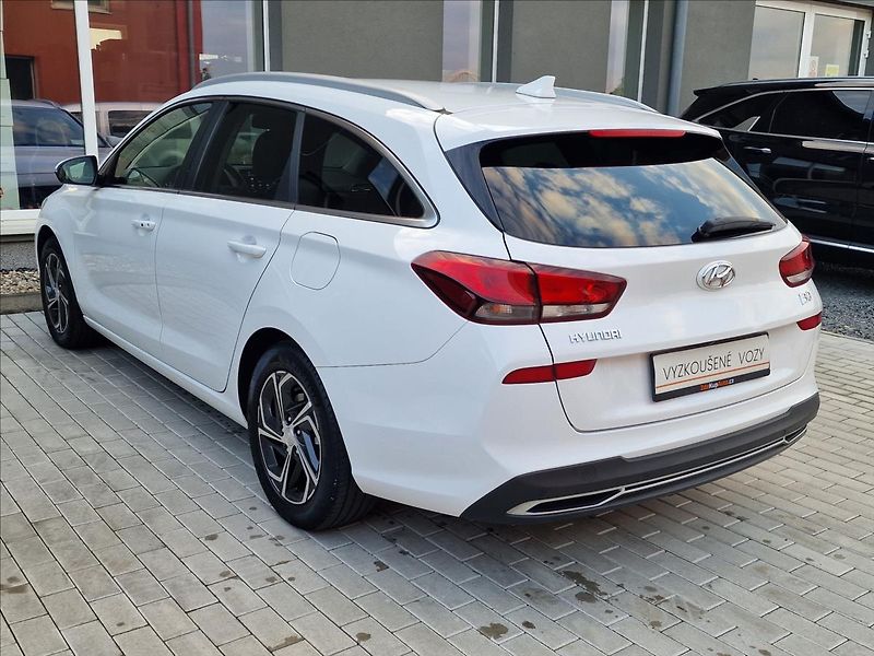 Hyundai i30 1.0T-Gdi Smart Kombi,ČR,1.Maj - fotka 8 z 50