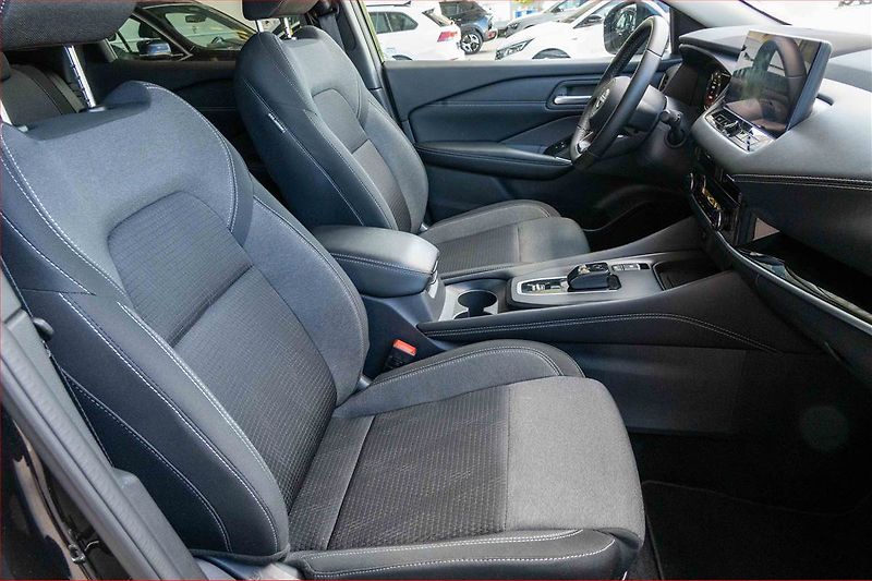 Nissan Qashqai (2023) N-Connecta 1.5 e-Power - fotka 9 z 19