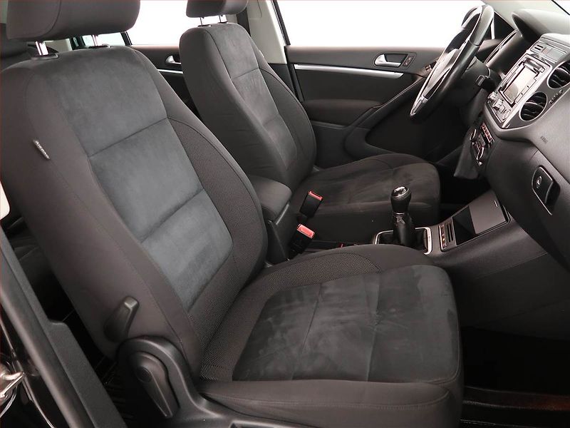 Volkswagen Tiguan (2014) 2.0 TDI, 4X4, Navi, Tempomat - fotka 9 z 18